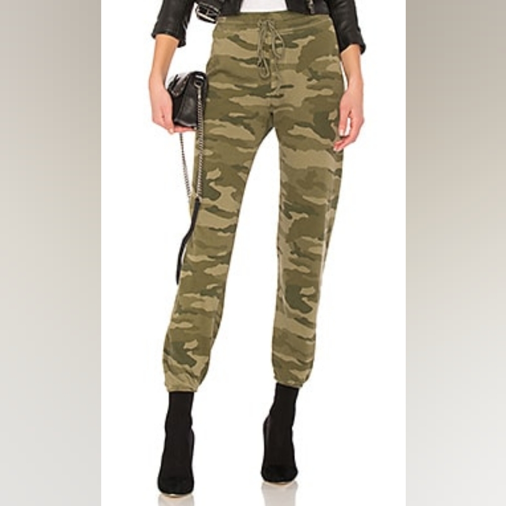 Current Elliott The Collegiate Army Green Camo Joggers
